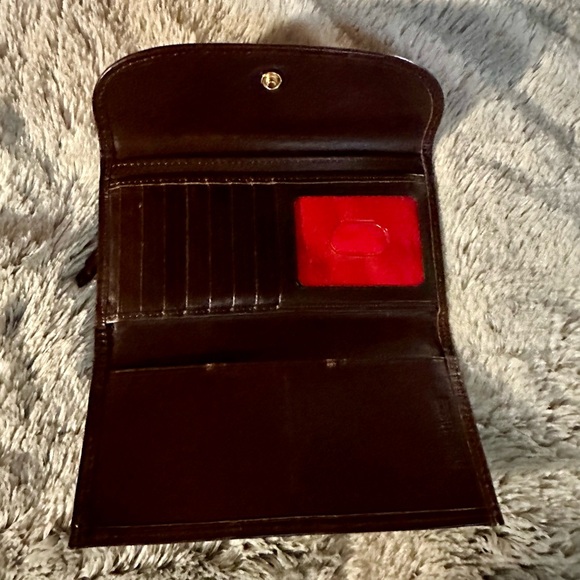 Dooney & Bourke Maroon Embossed Lizard Envelope Wallet - Picture 4 of 4